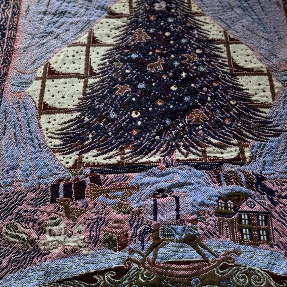 Holiday Tapestry Blanket with Christmas Tree Design